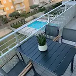 Con Piscina Y Cerca De La Playa * 坎布里尔斯