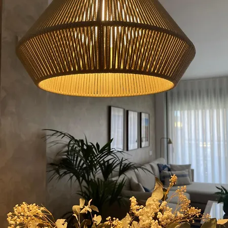 Con Piscina Y Cerca De La Playa Apartamento